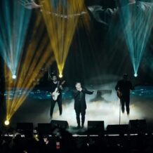 دانلود موزیک ویدیو جدید علیرضا طلیسچی به نام قاف (اجرای زنده)